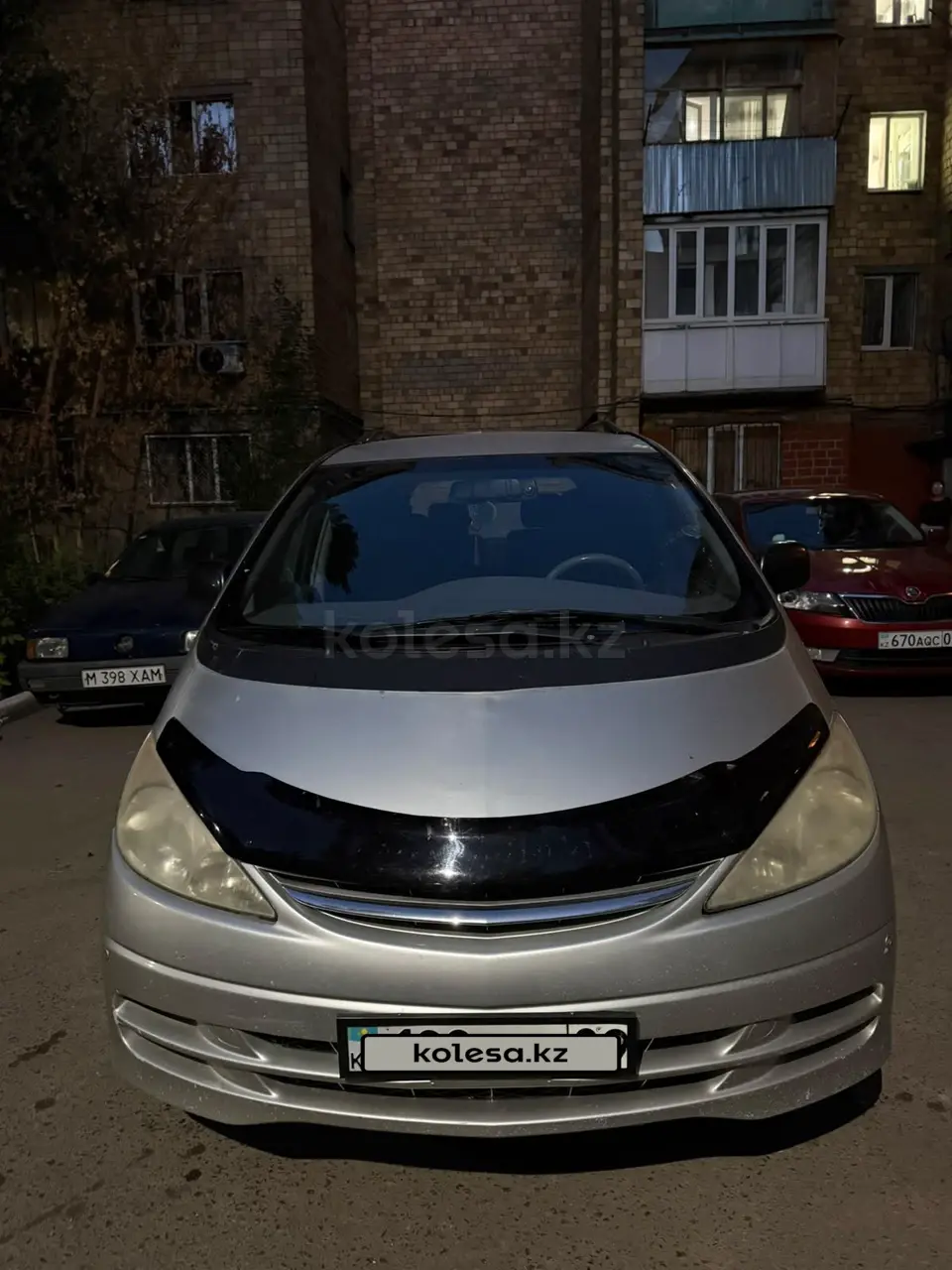 Toyota Previa, 2001