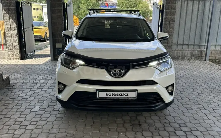 Toyota RAV4 2016 годаүшін11 000 000 тг. в Алматы