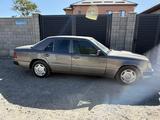 Mercedes-Benz E 230 1991 года за 1 050 000 тг. в Кызылорда – фото 2