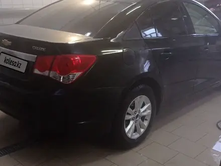 Chevrolet Cruze 2013 года за 4 000 000 тг. в Караганда – фото 6