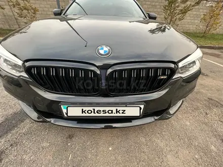 BMW 530 2019 года за 23 500 000 тг. в Алматы – фото 17