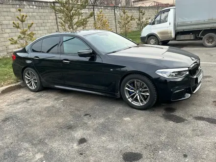 BMW 530 2019 года за 23 500 000 тг. в Алматы – фото 3