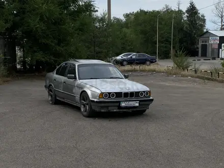 BMW 525 1990 года за 1 000 000 тг. в Алматы – фото 7
