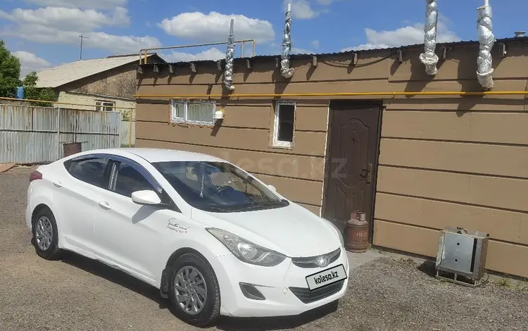 Hyundai Elantra 2013 года за 4 000 000 тг. в Астана