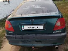 Toyota Avensis, 1999
