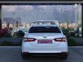 Toyota Camry Luxe 2021 года за 13 990 000 тг. в Астана – фото 4