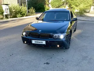 BMW 745