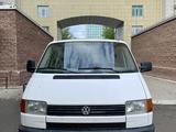 Volkswagen Transporter 1993 года за 3 990 000 тг. в Астана – фото 2