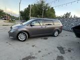 Toyota Sienna 2015 года за 13 900 000 тг. в Алматы – фото 3