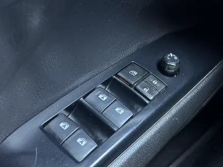 Toyota Camry 2019 года за 10 500 000 тг. в Актобе – фото 13