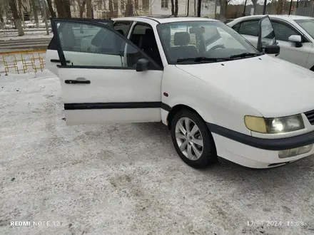 Volkswagen Passat 1995 года за 1 400 000 тг. в Степногорск – фото 16