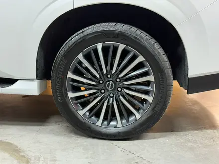 Nissan Patrol Platinum City 2025 года за 57 500 000 тг. в Астана – фото 27