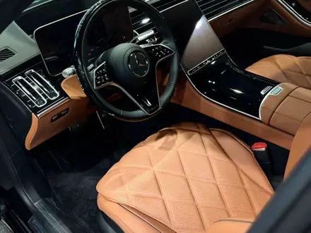 Mercedes-Maybach S 580 4MATIC 2025 годаүшін155 801 340 тг. в Алматы – фото 3