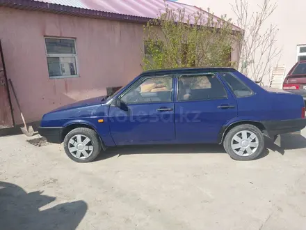 ВАЗ (Lada) 21099 1998 года за 600 000 тг. в Атырау – фото 3
