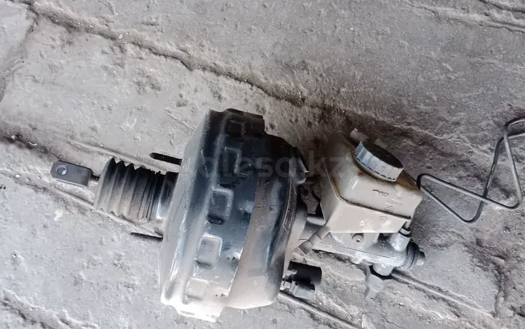 Тормозной цилиндр на mercedes 203 за 25 000 тг. в Караганда