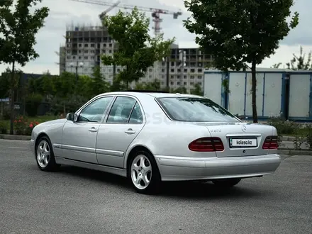 Mercedes-Benz E 320 2000 года за 6 000 000 тг. в Шымкент – фото 6