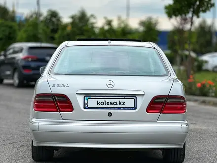 Mercedes-Benz E 320 2000 года за 6 000 000 тг. в Шымкент – фото 7