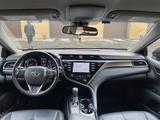 Toyota Camry 2018 года за 12 500 000 тг. в Семей – фото 4
