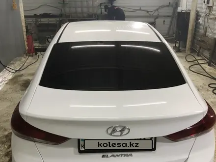 Hyundai Elantra 2018 года за 9 000 000 тг. в Астана – фото 8