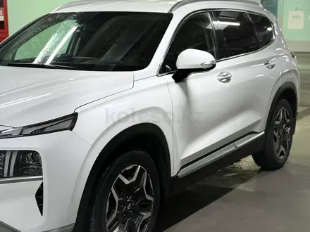Hyundai Santa Fe 2021 года за 13 000 000 тг. в Алматы – фото 2