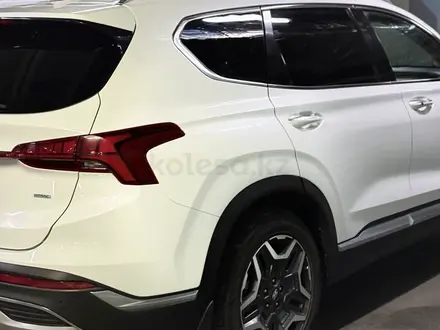 Hyundai Santa Fe 2021 года за 13 000 000 тг. в Алматы – фото 5