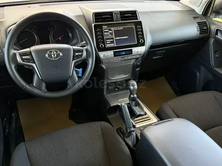 Toyota Land Cruiser Prado 2023 года за 24 850 000 тг. в Алматы – фото 13