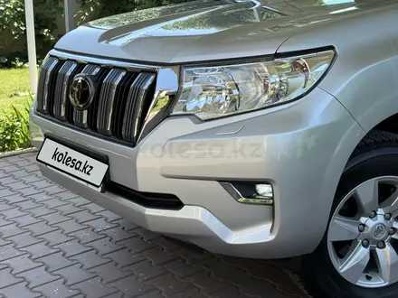 Toyota Land Cruiser Prado 2023 года за 24 850 000 тг. в Алматы – фото 4