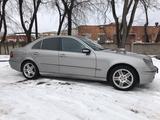 Mercedes-Benz E 240 2003 года за 3 970 000 тг. в Петропавловск – фото 4