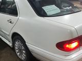 Mercedes-Benz E 230 1995 годаfor1 485 000 тг. в Жезказган – фото 3