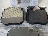 Передние тормозные колодки BMW за 10 000 тг. в Алматы