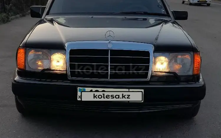 Mercedes-Benz E 320 1991 года за 2 900 000 тг. в Алматы