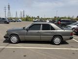 Mercedes-Benz E 200 1992 года за 600 000 тг. в Жезказган – фото 3