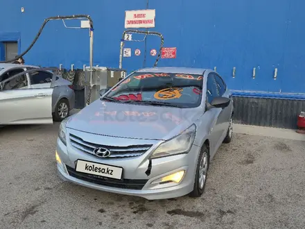 Hyundai Solaris 2015 года за 4 700 000 тг. в Астана – фото 2
