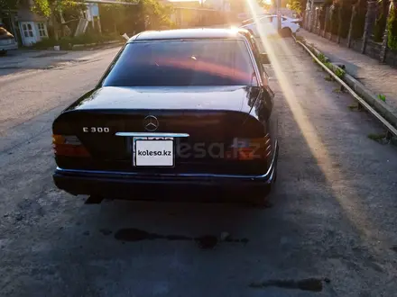 Mercedes-Benz E 300 1992 года за 1 100 000 тг. в Алматы – фото 2