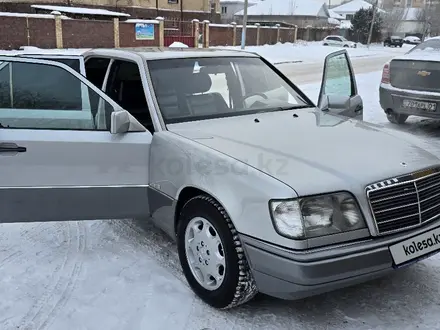 Mercedes-Benz E 280 1994 года за 7 000 000 тг. в Астана – фото 19