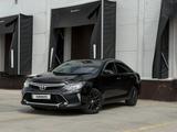 Toyota Camry 2017 года за 10 800 000 тг. в Караганда