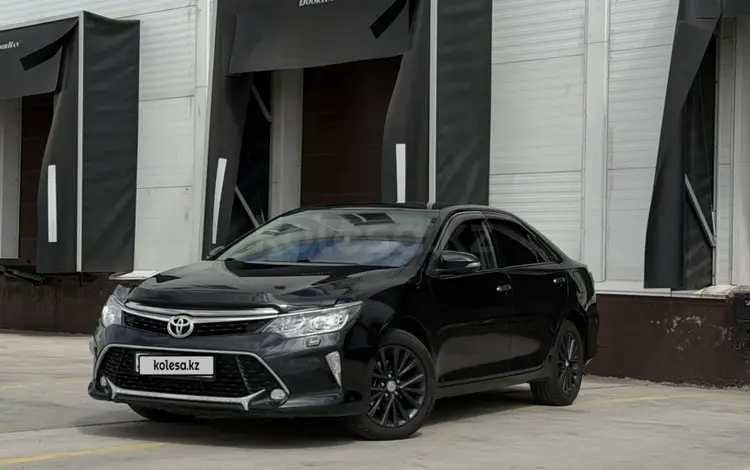 Toyota Camry 2017 года за 10 800 000 тг. в Караганда