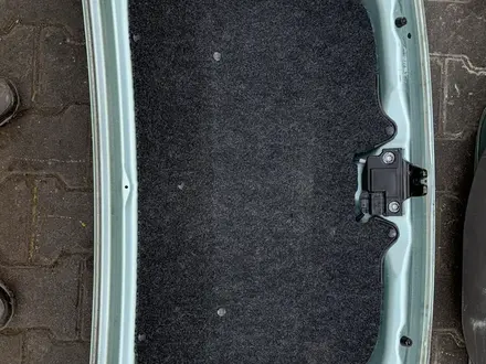 Задний крышка багажника за 80 000 тг. в Алматы – фото 3