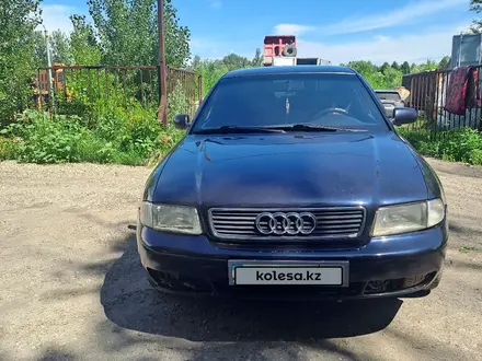 Audi A4 1996 года за 2 200 000 тг. в Усть-Каменогорск – фото 2