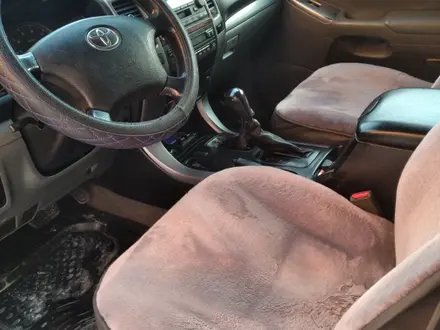 Toyota Land Cruiser Prado 2005 года за 9 200 000 тг. в Актобе – фото 5