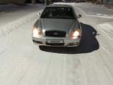 Hyundai Sonata 2003 года за 2 500 000 тг. в Актобе – фото 2