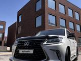 Lexus LX 570 2018 годаүшін46 500 000 тг. в Алматы – фото 3