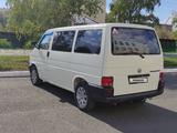 Volkswagen Multivan 1997 года за 6 500 000 тг. в Щучинск – фото 3