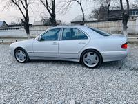 Mercedes-Benz E 320 2001 года за 5 100 000 тг. в Туркестан