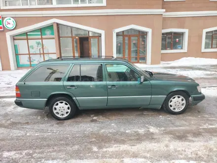 Mercedes-Benz E 220 1994 года за 1 700 000 тг. в Астана – фото 19