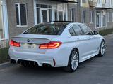 BMW 540 2017 года за 18 000 000 тг. в Алматы – фото 2