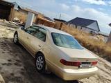 Toyota Camry 2000 года за 2 700 000 тг. в Алматы – фото 4