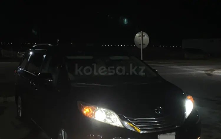 Toyota Sienna 2011 года за 8 500 000 тг. в Актау