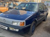 Volkswagen Passat 1993 годаfor1 100 000 тг. в Астана