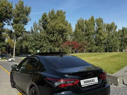 Toyota Camry 2023 года за 22 750 000 тг. в Алматы – фото 11